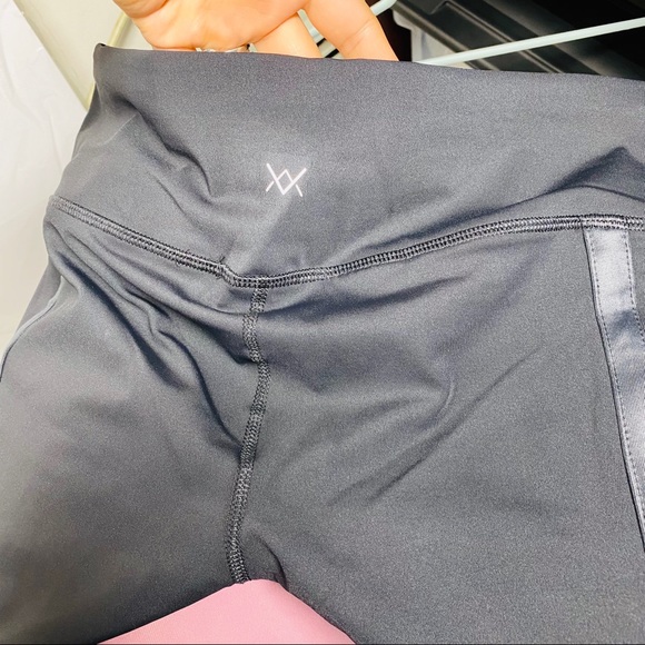 •VINA• HIGH QUALITY BLACK POCKET MESH LEGGINGS - Picture 7 of 7